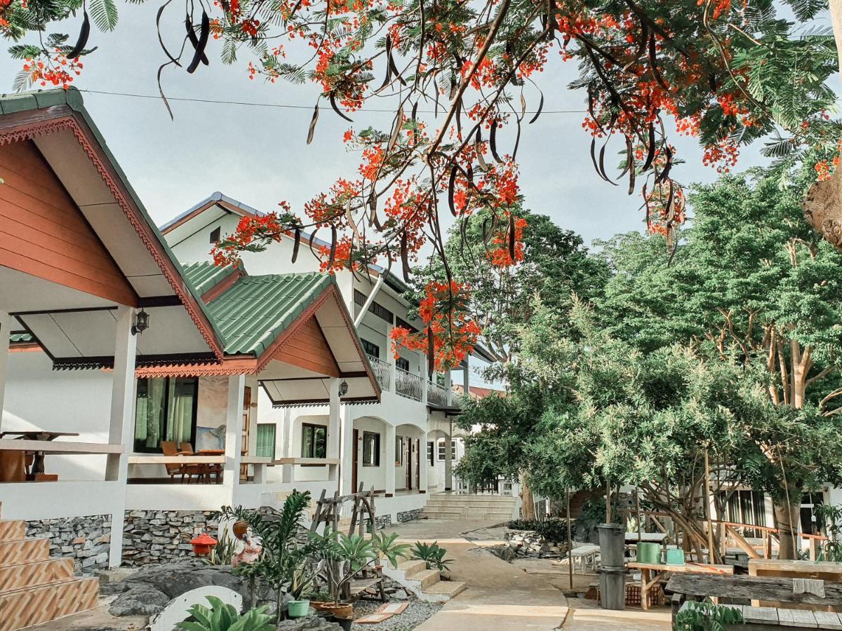 Benjaporn Bungalow Ko Si Chang Exterior foto